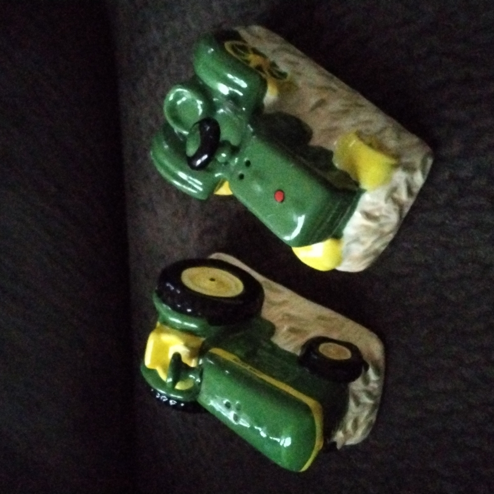 John Deere Tractors Salt & Pepper Shakers
